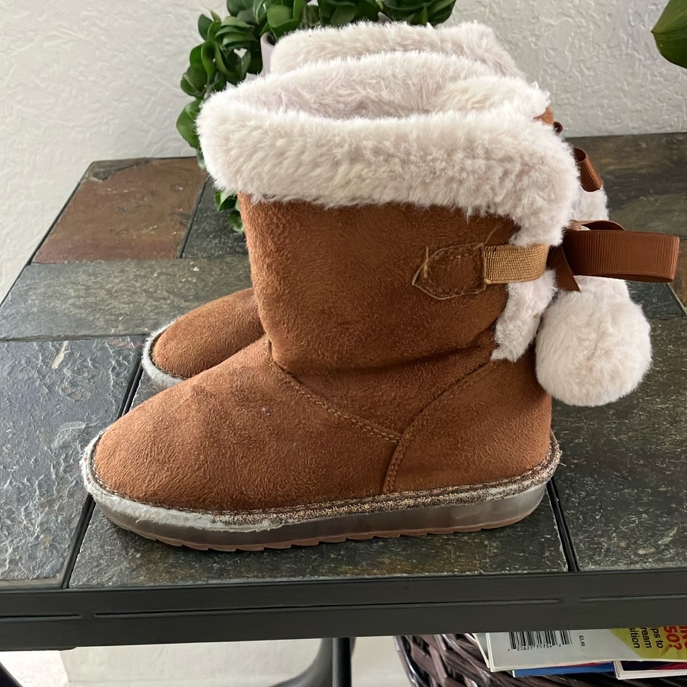 Little girl winter boots used tan with‎ furry lining size 10